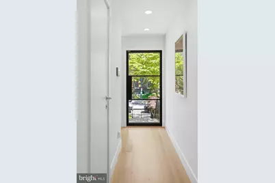 1712 19th Street NW, Washington, DC 20009 - Photo 4