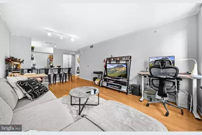 631 D Street NW #731, Washington, DC 20004 - Photo 6