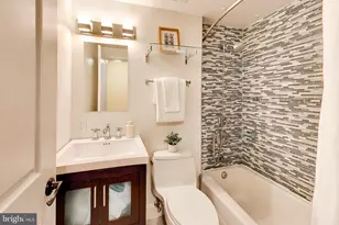 1332 Emerald St NE, Washington, DC 20002 - Photo 18