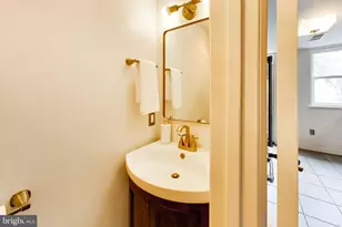 1332 Emerald St NE, Washington, DC 20002 - Photo 14
