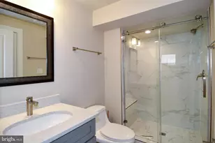 901 Lawrence St NE, Washington, DC 20017 - Photo 14