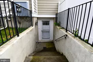901 Lawrence St NE, Washington, DC 20017 - Photo 22