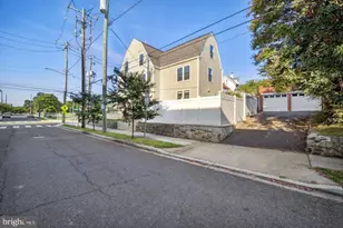 901 Lawrence St NE, Washington, DC 20017 - Photo 2