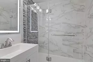 1260 21st St NW, Washington, DC 20036 - Photo 20
