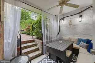 319 C St SE, Washington, DC 20003 - Photo 42