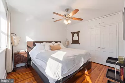 319 C Street SE, Washington, DC 20003 - Photo 36