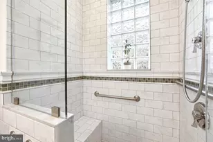 319 C St SE, Washington, DC 20003 - Photo 26