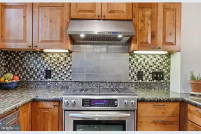 319 C Street SE, Washington, DC 20003 - Photo 16