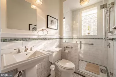 319 C Street SE, Washington, DC 20003 - Photo 20