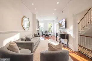 319 C St SE, Washington, DC 20003 - Photo 12