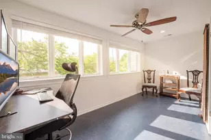 319 C St SE, Washington, DC 20003 - Photo 36