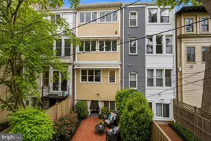 319 C St SE, Washington, DC 20003 - Photo 46