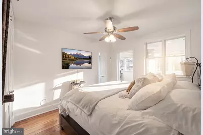 319 C Street SE, Washington, DC 20003 - Photo 32