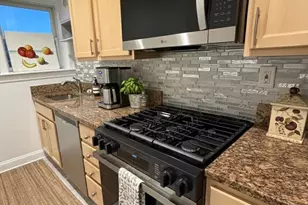 1827 1st St NW, Washington, DC 20001 - Photo 6