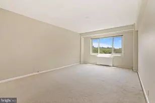 4201 Cathedral Ave NW, Washington, DC 20016 - Photo 16