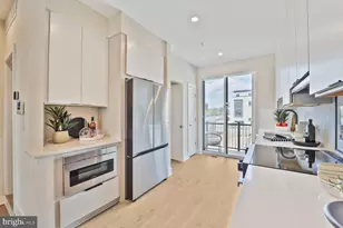 61 Lower Service Ct NW, Washington, DC 20001 - Photo 8