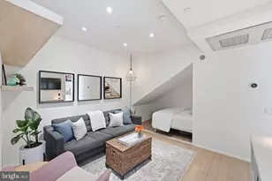 2424 17th St NW, Washington, DC 20009 - Photo 4