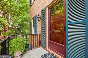 1616 Beekman Pl NW, Washington, DC 20009 - Photo 4
