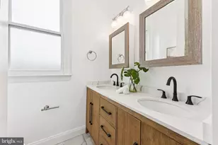 2105 4th St NE, Washington, DC 20002 - Photo 24