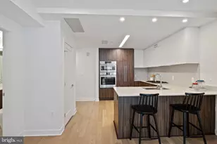 37 L St SE, Washington, DC 20003 - Photo 2