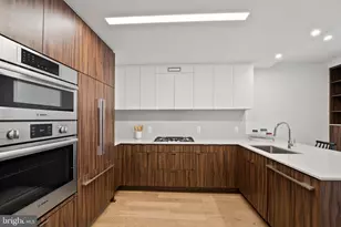 37 L St SE, Washington, DC 20003 - Photo 6