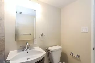 240 M St SW, Washington, DC 20024 - Photo 12