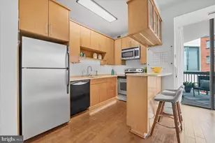 955 26th St NW, Washington, DC 20037 - Photo 8