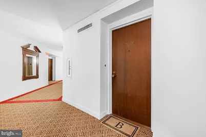 955 26th Street NW #707, Washington, DC 20037 - Photo 2