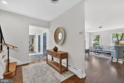 4425 P Street NW, Washington, DC 20007 - Photo 2