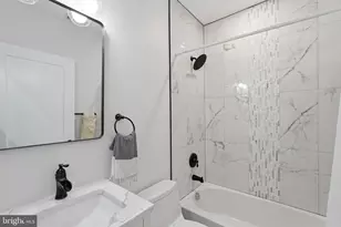 445 Kenyon St NW, Washington, DC 20010 - Photo 22
