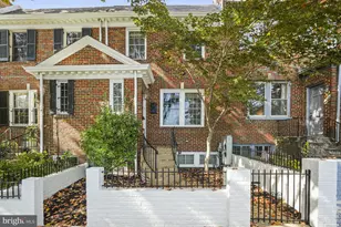 1920 35th St NW, Washington, DC 20007 - Photo 1