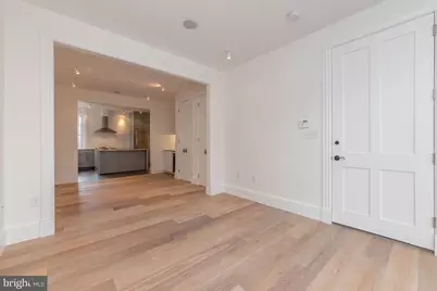 1103 P Street NW, Washington, DC 20005 - Photo 2