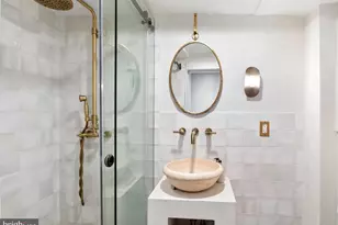 2325 20th St NW, Washington, DC 20009 - Photo 24