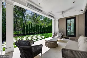 4432 Chestnut Ln NW, Washington, DC 20007 - Photo 10