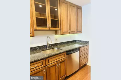 1117 Harvard Street NW #R, Washington, DC 20009 - Photo 8