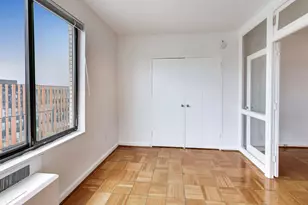 1 Scott Cir NW, Washington, DC 20036 - Photo 6