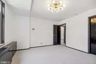 2401 H St NW, Washington, DC 20037 - Photo 12