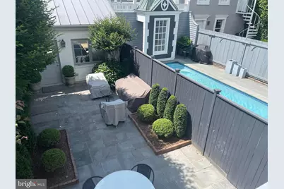 2802 P Street NW, Washington, DC 20007 - Photo 2