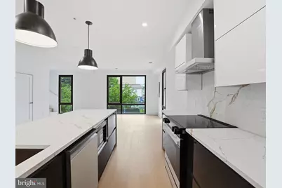 1810 Central Place NE #2, Washington, DC 20002 - Photo 4