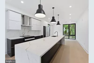 1810 Central Place NE #2, Washington, DC 20002 - Photo 6