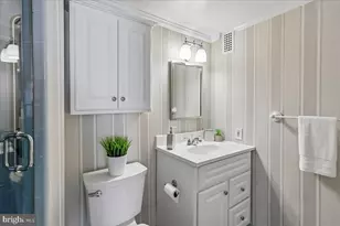 3001 Veazey Terrace NW, Washington, DC 20008 - Photo 10