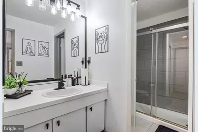 1340 Vermont Avenue NW #4, Washington, DC 20005 - Photo 10