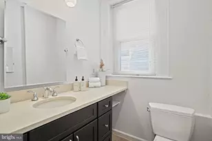 1831 California St NW, Washington, DC 20009 - Photo 20