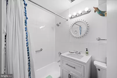 4840 Macarthur Boulevard NW #402, Washington, DC 20007 - Photo 14