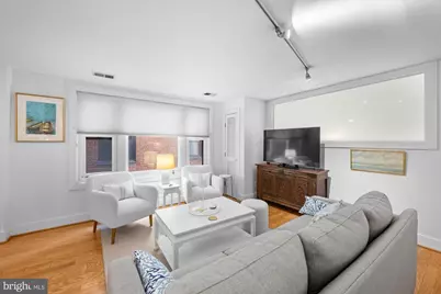 4840 Macarthur Boulevard NW #402, Washington, DC 20007 - Photo 6