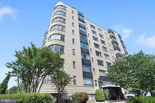 1 Scott Cir NW, Washington, DC 20036 - Photo 2