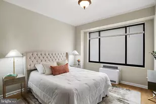 1 Scott Cir NW, Washington, DC 20036 - Photo 10