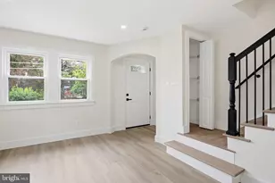 4616 Hanna Pl SE, Washington, DC 20019 - Photo 6