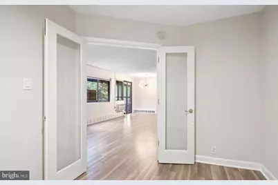 2325 42nd Street NW #420, Washington, DC 20007 - Photo 12