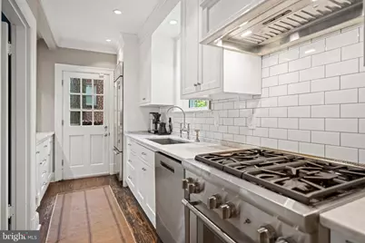 3701 Jocelyn Street NW, Washington, DC 20015 - Photo 16
